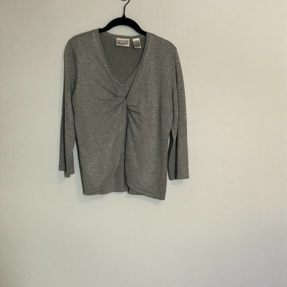 NWT Hastings & Smith Silver Sweater PL - Picture 1 of 4